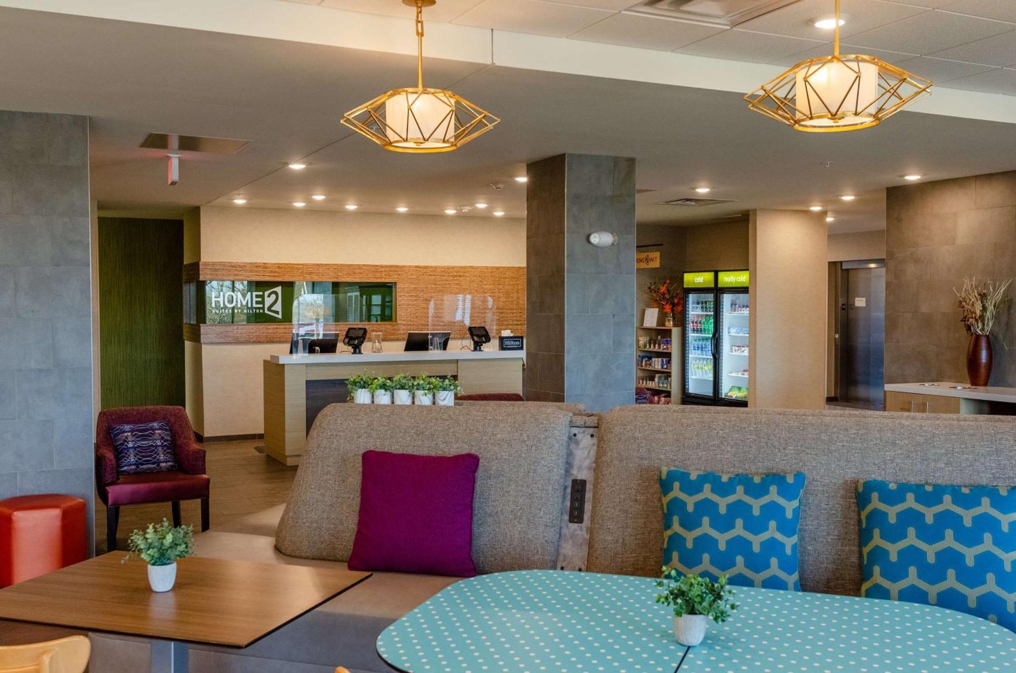Home2 By Hilton Camp Creek Parkway, Ga Hotel 3*